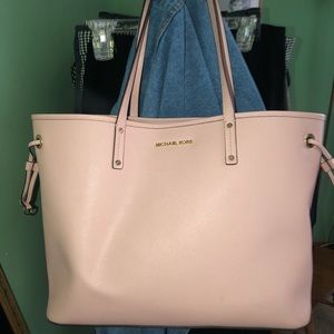 $80 OBO !! Michael Kors Medium sized tote bag.